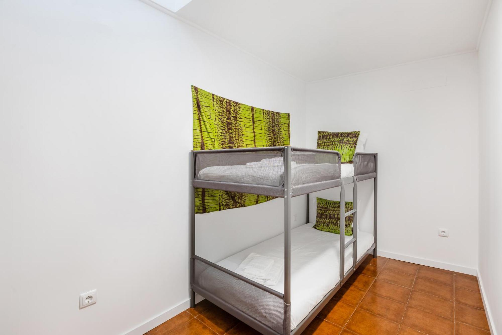 Live, Laugh, Love Beach Guest Home With Ac Madalena  Ruang foto