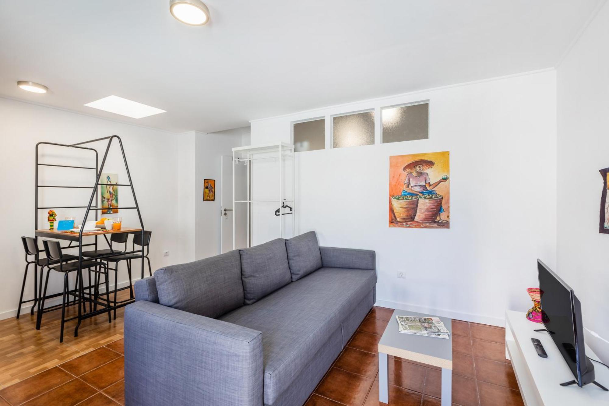 Live, Laugh, Love Beach Guest Home With Ac Madalena  Ruang foto
