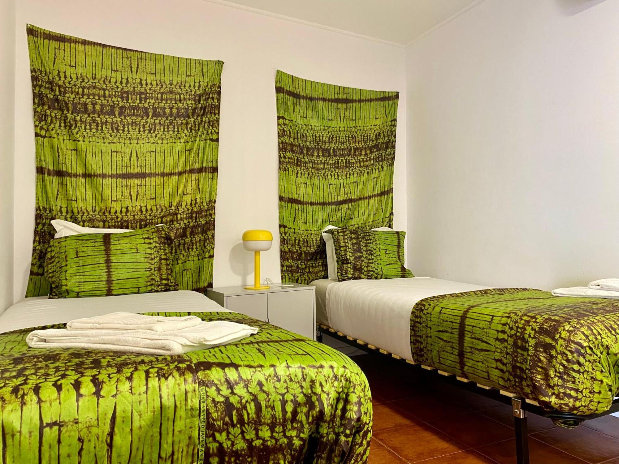 Live, Laugh, Love Beach Guest Home With Ac Madalena  Ruang foto