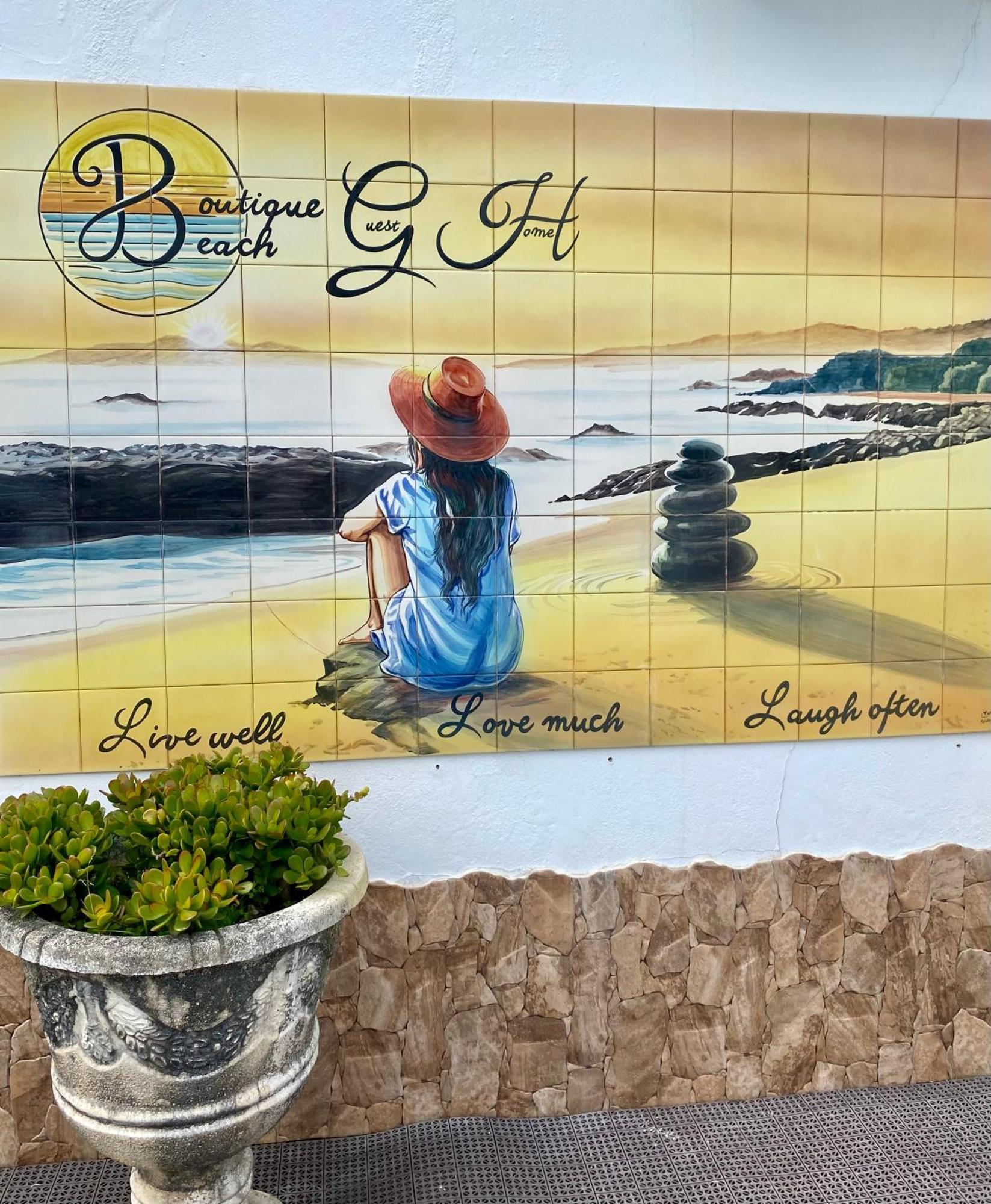 Live, Laugh, Love Beach Guest Home With Ac Madalena  Bagian luar foto
